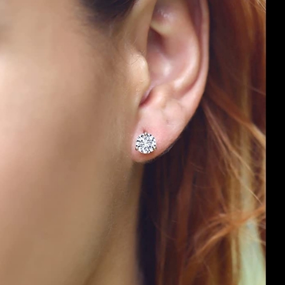 Certified 14k White Gold 2.40ct Diamond Solitaire Moissanite Charles Colvard - Picture 2 of 4